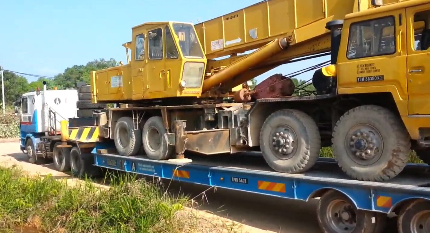 Transport cieżkiej maszyny