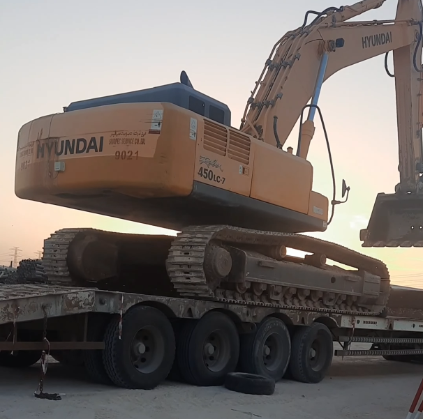Transport koparki Hyundai 450 – Veldhoven-Pustków