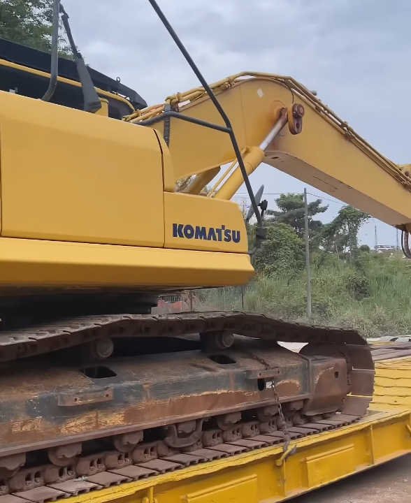 Transport koparki Komatsu PC 210 LC – Madley-Częstochowa